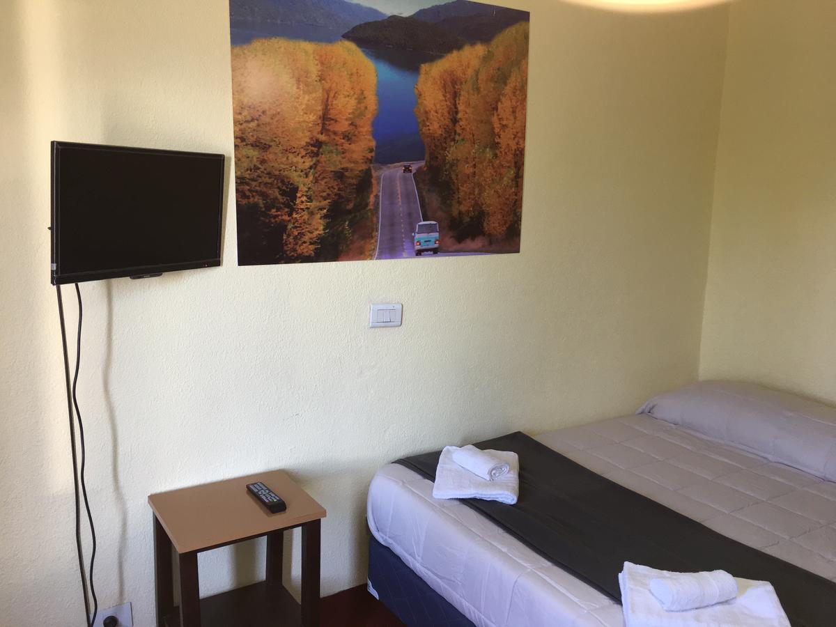 Italia Inn Hostel San Carlos de Bariloche Eksteriør billede