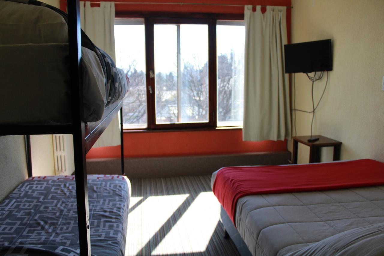 Italia Inn Hostel San Carlos de Bariloche Eksteriør billede